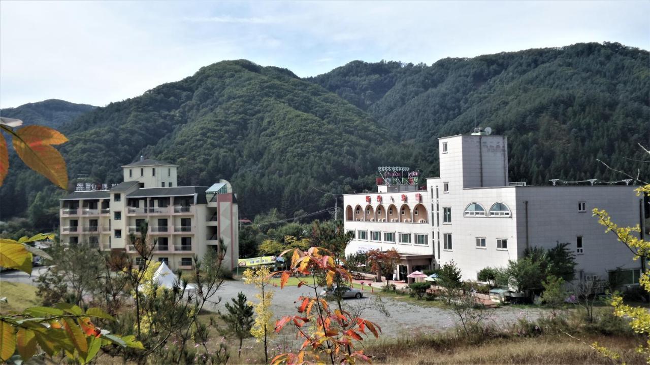 Hongcheon Resortel מראה חיצוני תמונה
