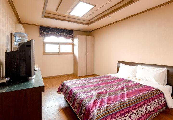 Hongcheon Resortel מראה חיצוני תמונה